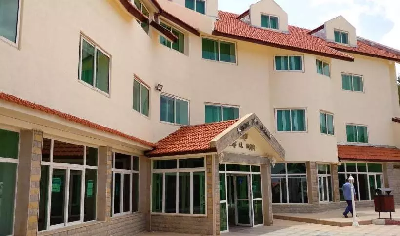 هتل Hôtel Relais Ras El Maa