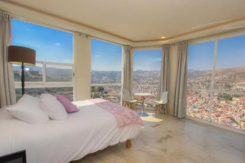 هتل La Vista