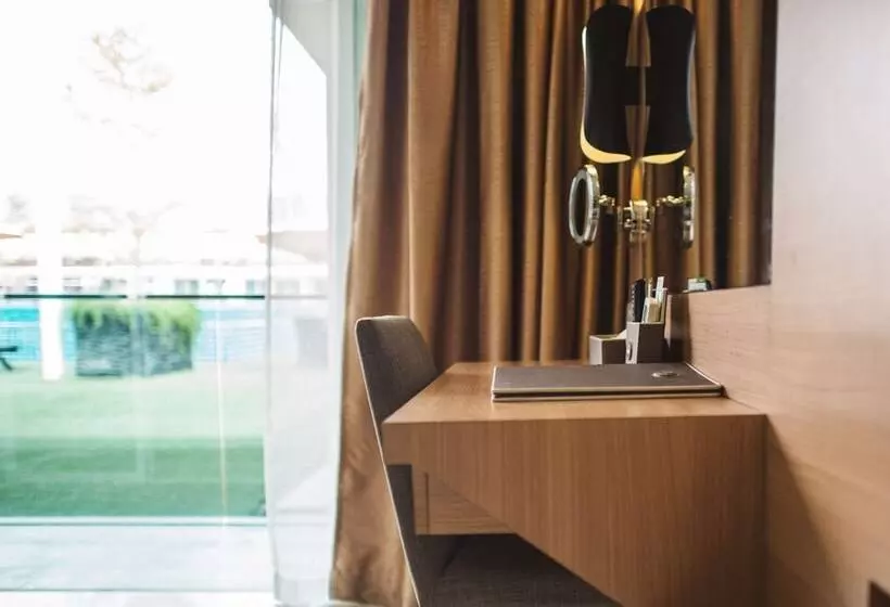 Hotel Sfera