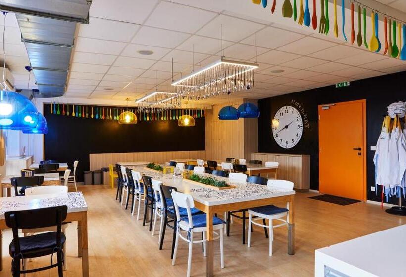 בית מלון כפרי Sitno Forest Resort