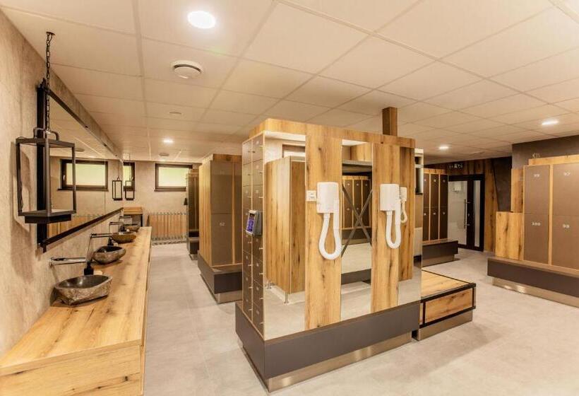 בית מלון כפרי Sitno Forest Resort