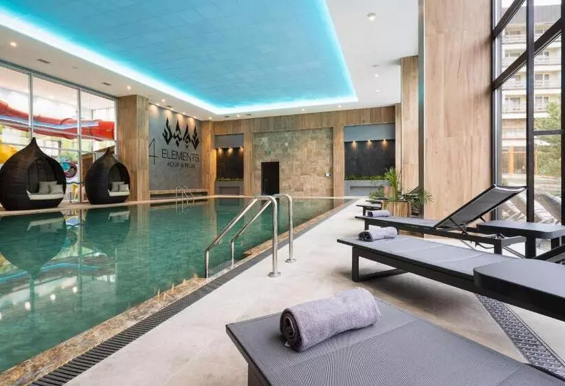 Hotelli Sitno Forest Resort