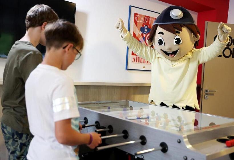 בית מלון כפרי Sitno Forest Resort