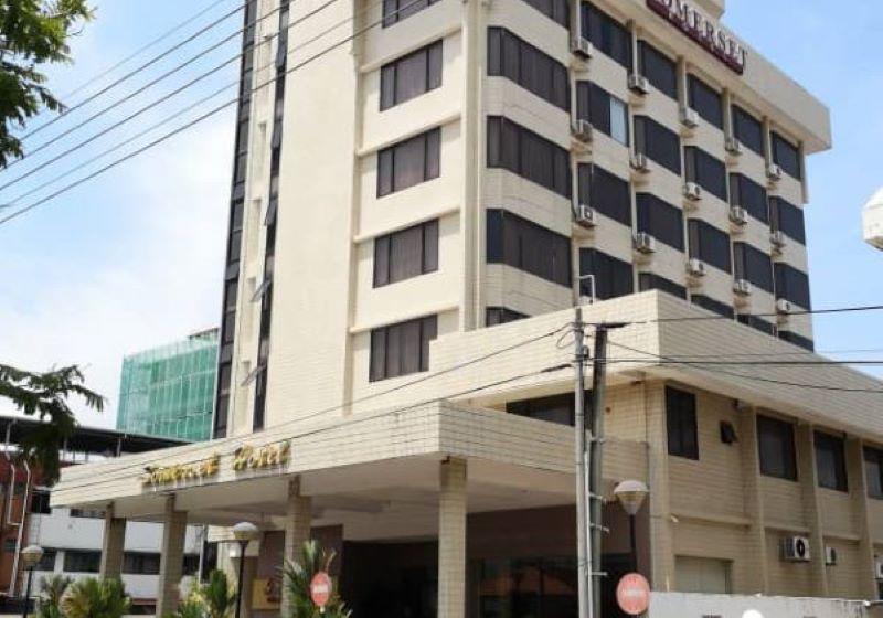 בית מלון כפרי Somerset