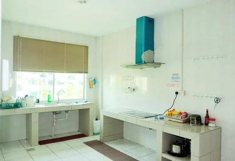 モーテル Natol Homestay   Kuching