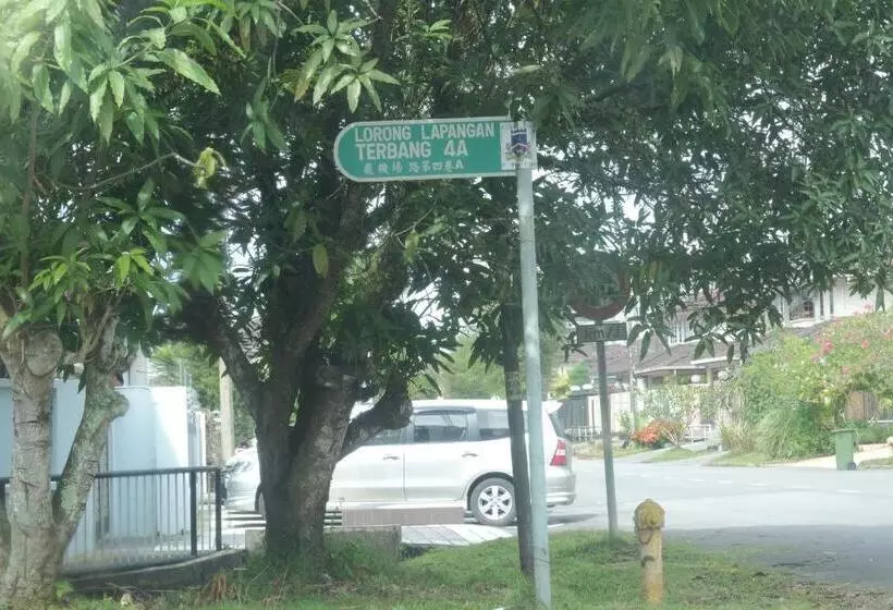 モーテル Natol Homestay   Kuching