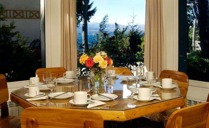 هتل Huinid Bustillo Cabañas