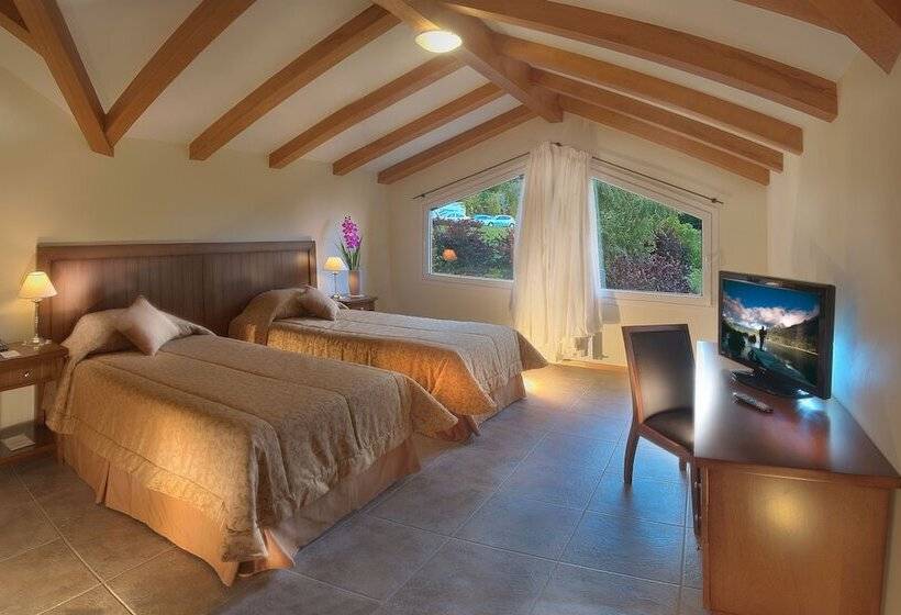 هتل Huinid Bustillo Cabañas