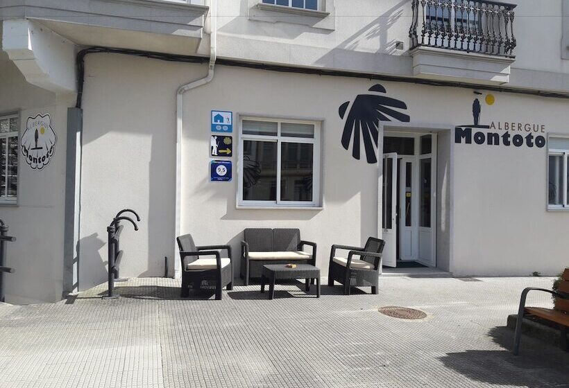 Albergue Montoto   Hostel