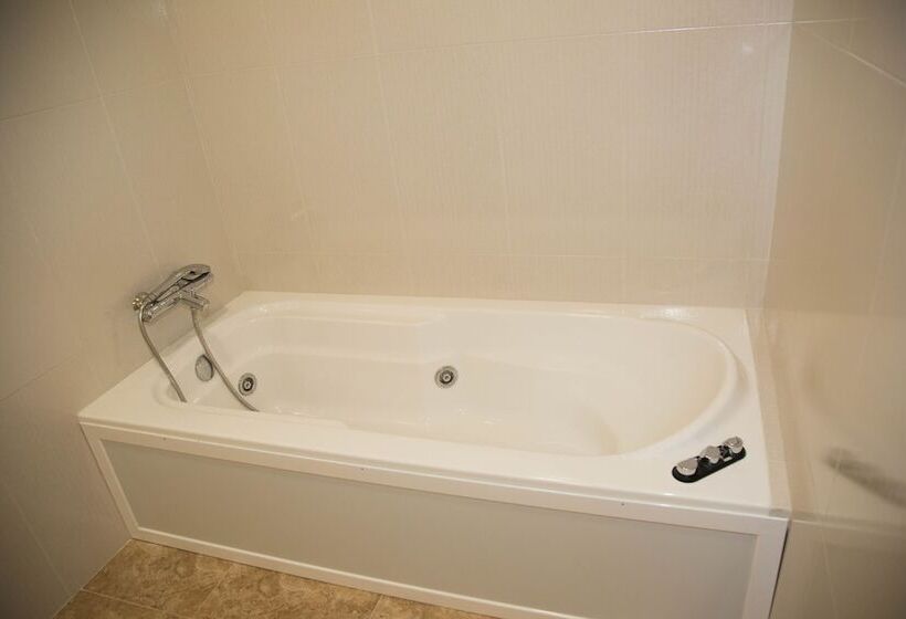 Albergue Montoto   Hostel