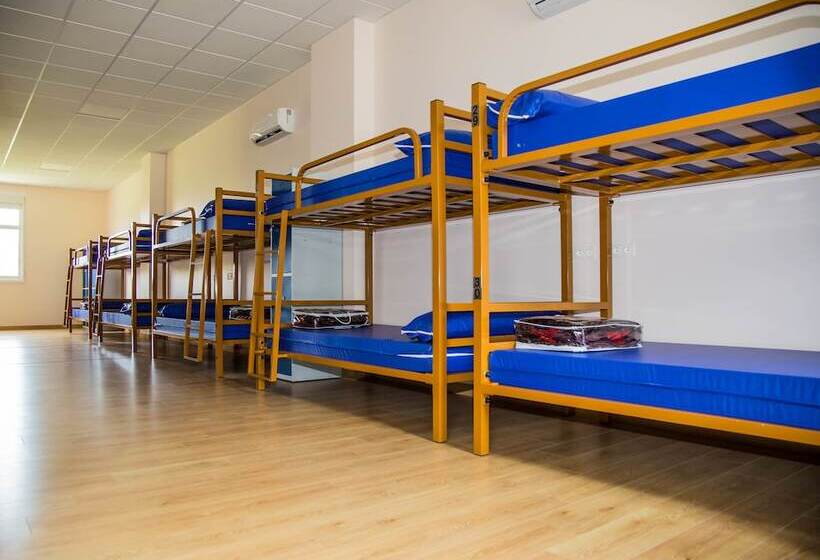 Albergue Montoto   Hostel