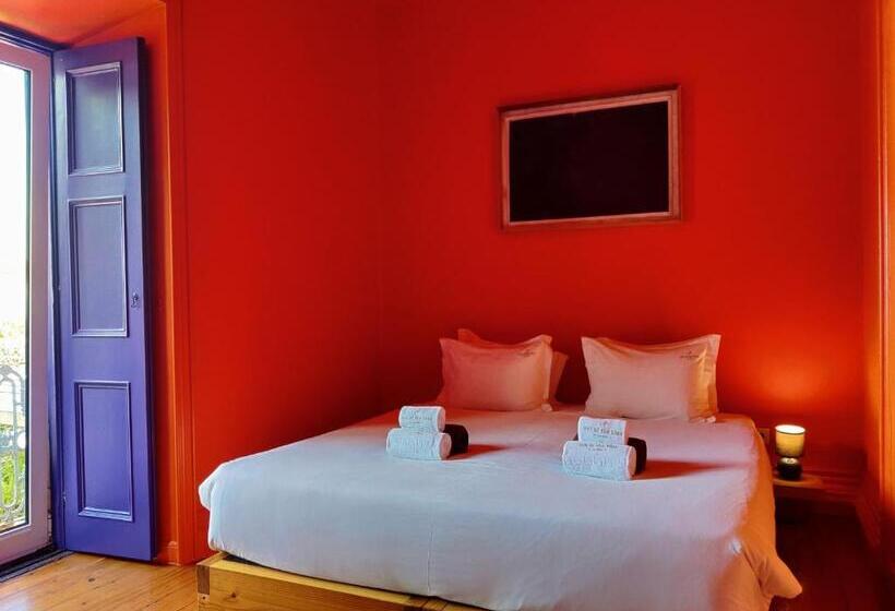 Hostel Out Of The Blue