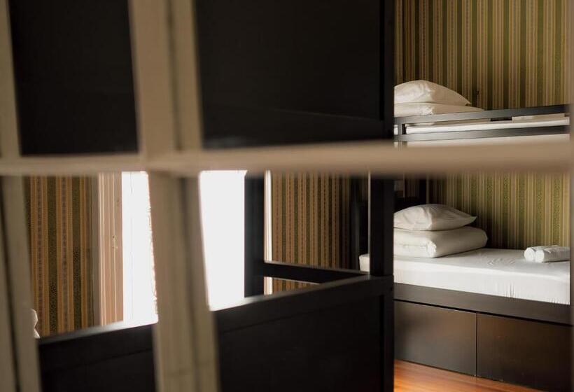 Hostel Out Of The Blue