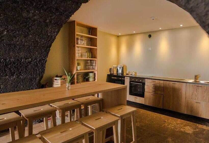 Hostel Out Of The Blue