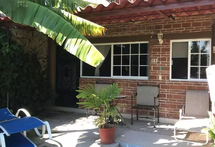 ベッドアンドブレックファースト Casa De La Abuela