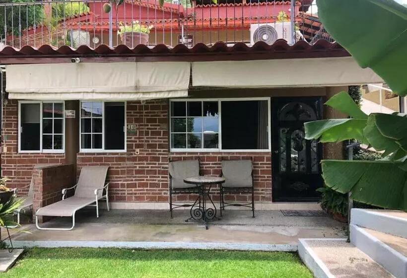 ベッドアンドブレックファースト Casa De La Abuela
