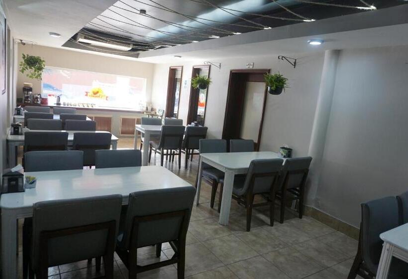 Отель America Palacio