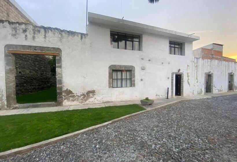 בית מלון כפרי Azucena