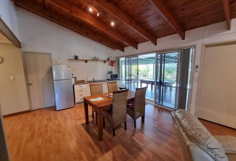 ホテル Clandulla Cottages & Farmstay