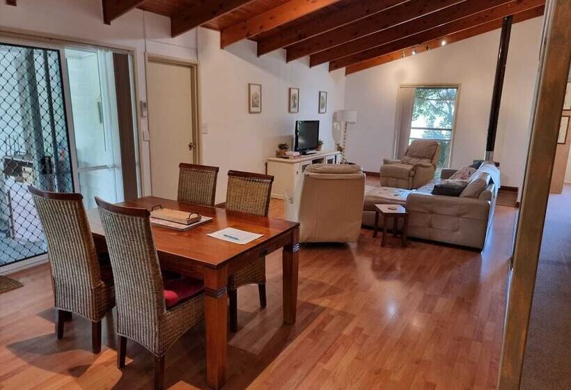 ホテル Clandulla Cottages & Farmstay