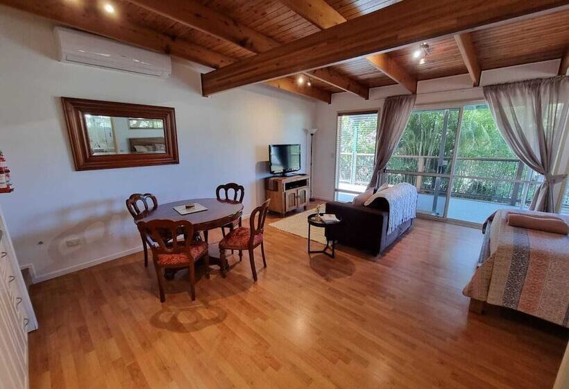 ホテル Clandulla Cottages & Farmstay