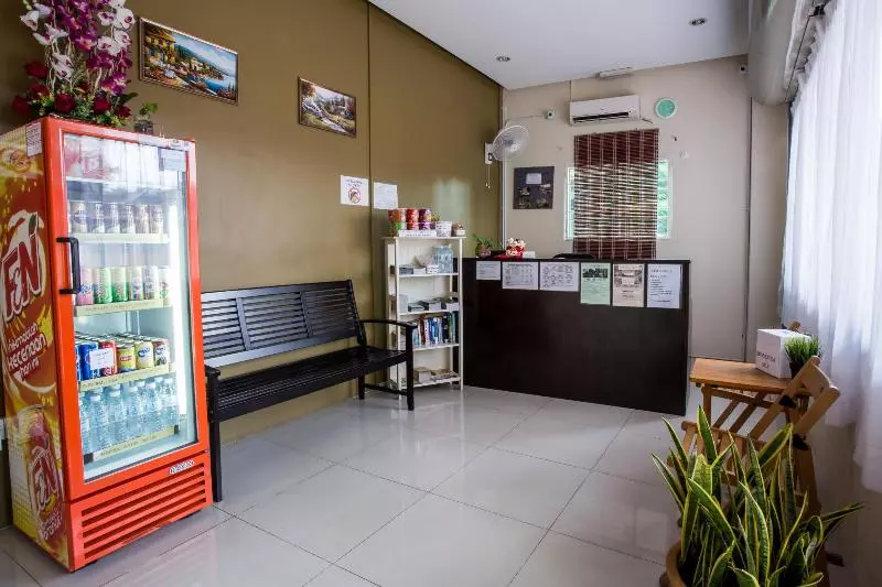 هتل Cozy Home Inn