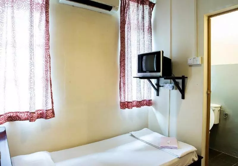 هتل Cozy Home Inn