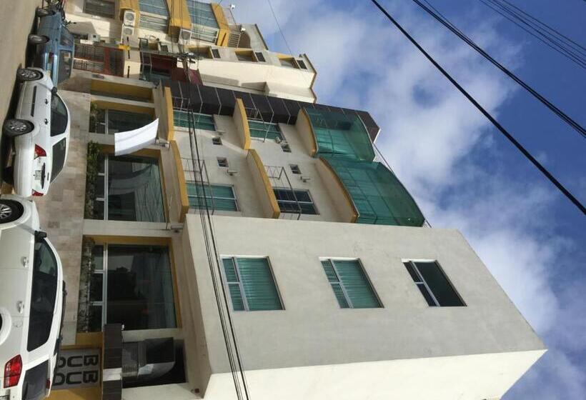 Отель Empresarial