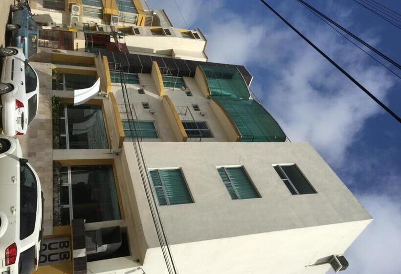 Отель Empresarial