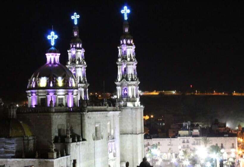 Отель Feria Jalisciense