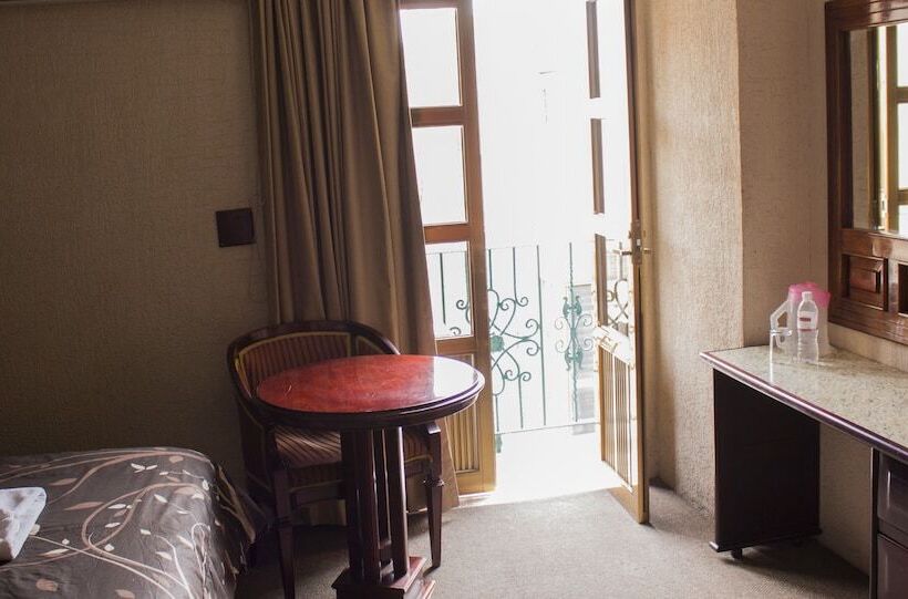 Отель Feria Jalisciense