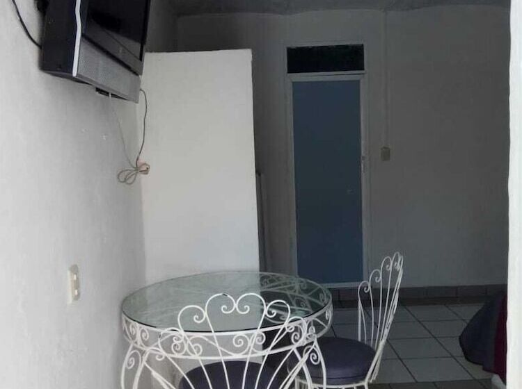 בית מלון כפרי Fiesta Portola