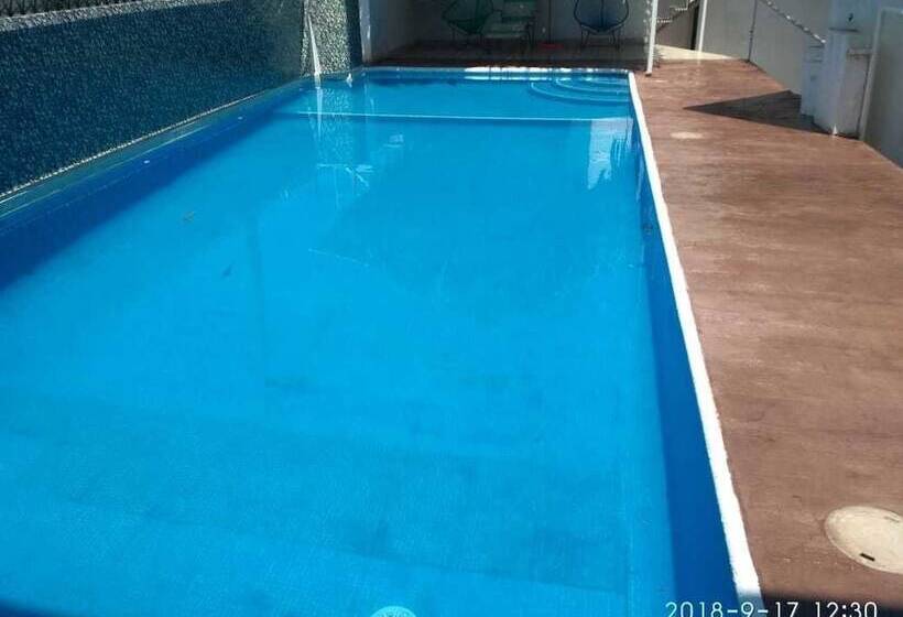 בית מלון כפרי Fiesta Portola