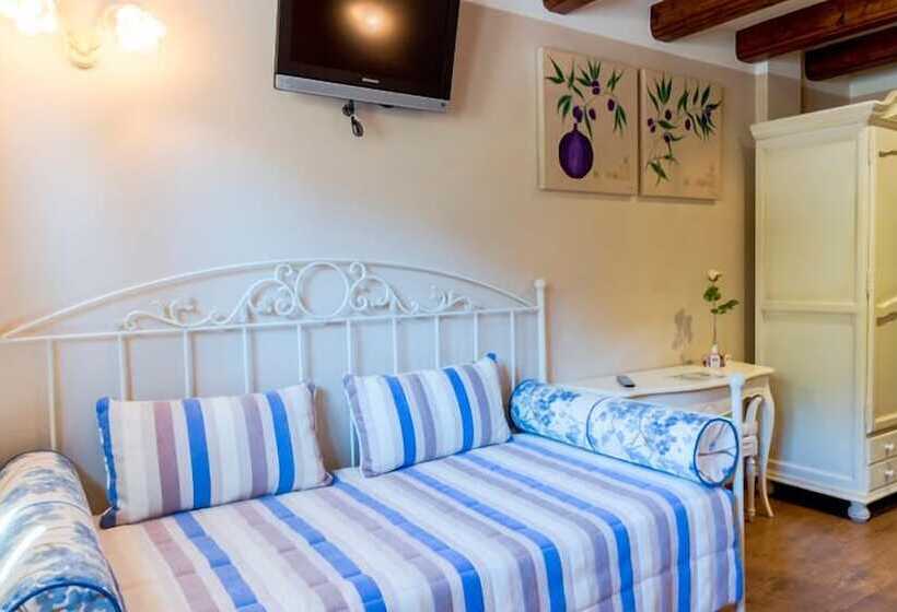 Отель Flor De Neu