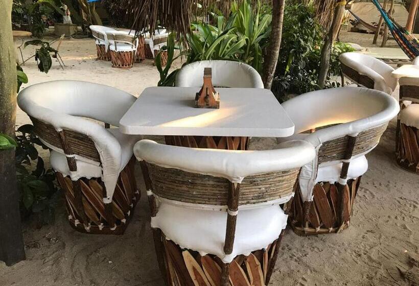 فندق Junto Al Rio Bungalows & Suites