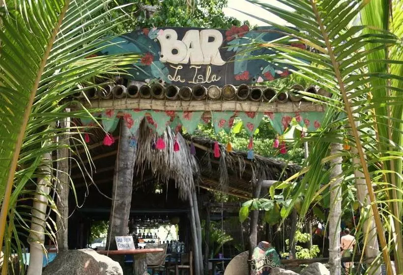ホテル Junto Al Rio Bungalows & Suites