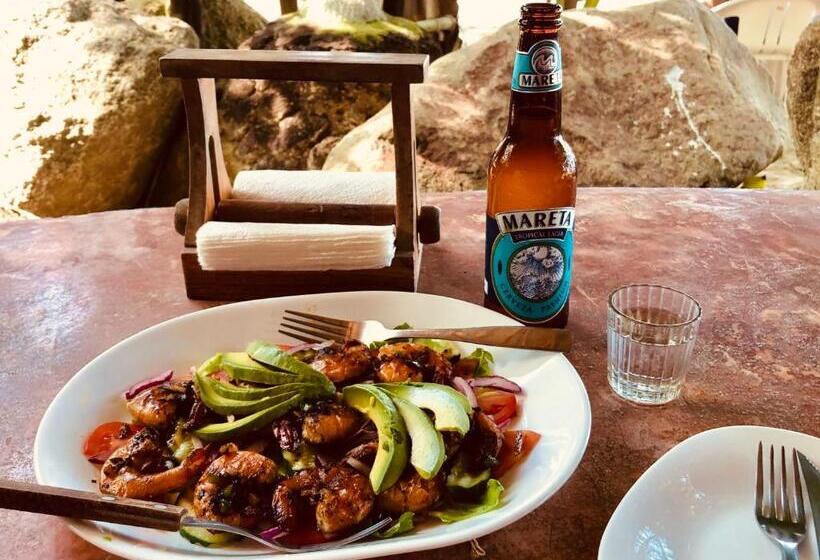 فندق Junto Al Rio Bungalows & Suites