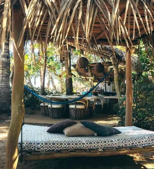 ホテル Junto Al Rio Bungalows & Suites