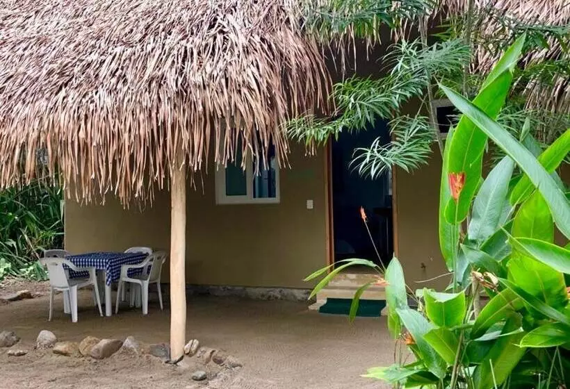 ホテル Junto Al Rio Bungalows & Suites