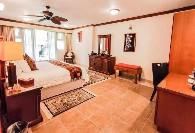 ホテル La Buena Vibra Retreat And Spa