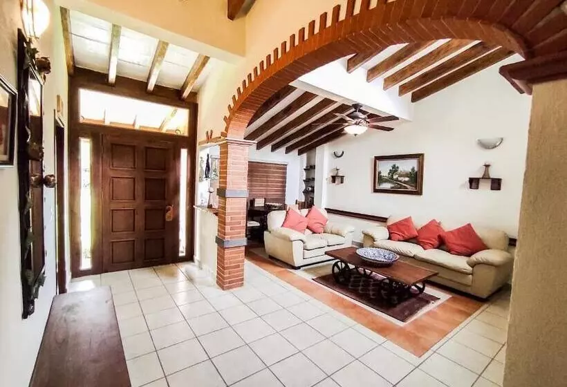 ホテル La Buena Vibra Retreat And Spa