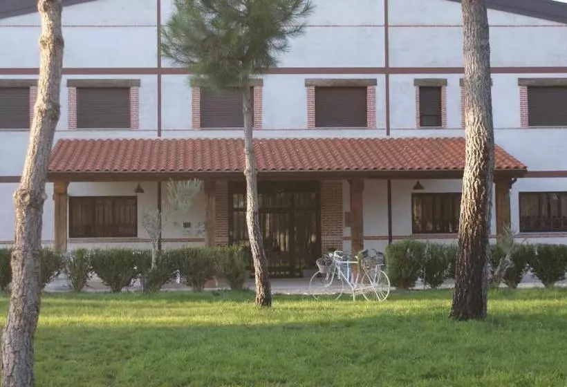 田舎風ホテル Rural Rancho Montalvo