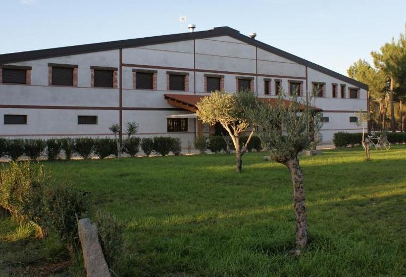 乡村酒店  Rural Rancho Montalvo