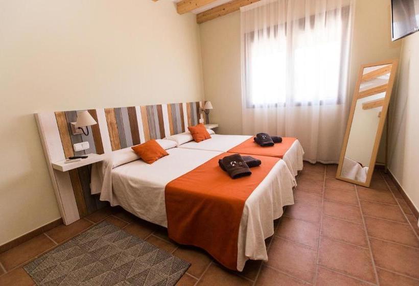 乡村酒店  Rural Rancho Montalvo