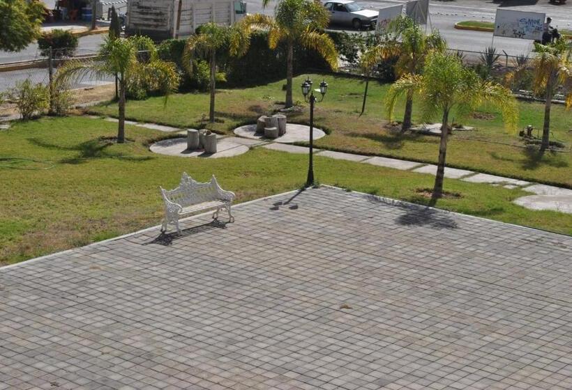 Отель San Miguel Penjamo