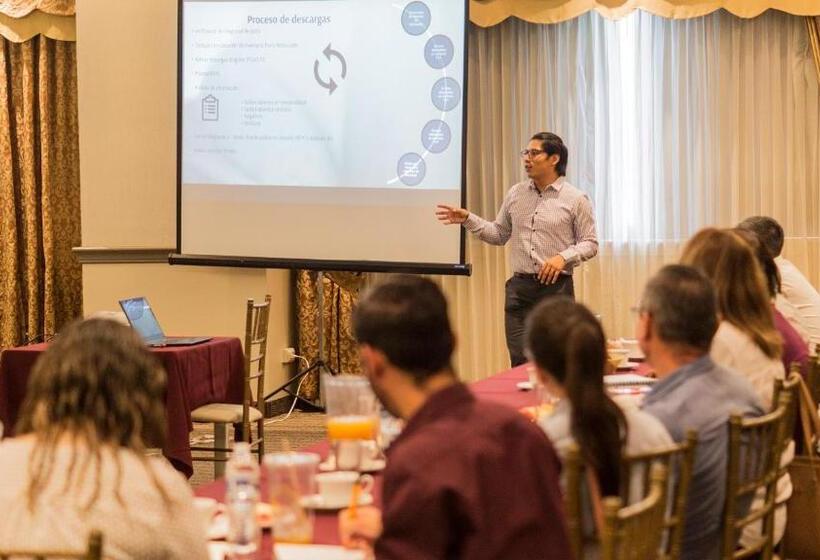 فندق Santiago Plaza