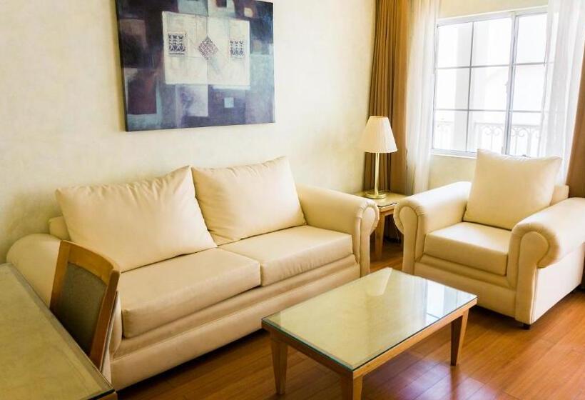 فندق Santiago Plaza