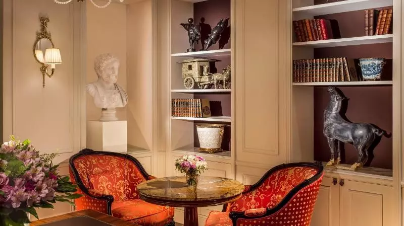 Hôtel Splendide Royal Paris Relais & Châteaux