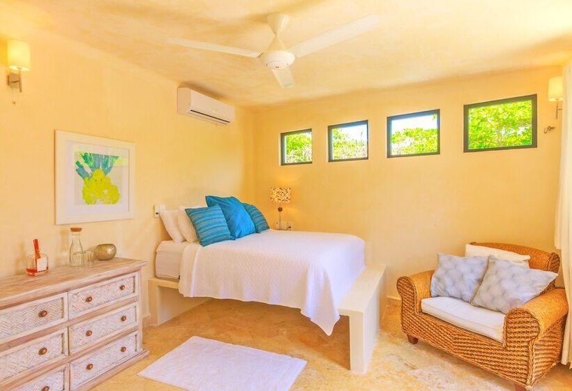 فندق Villa Encantada By Coco B Isla