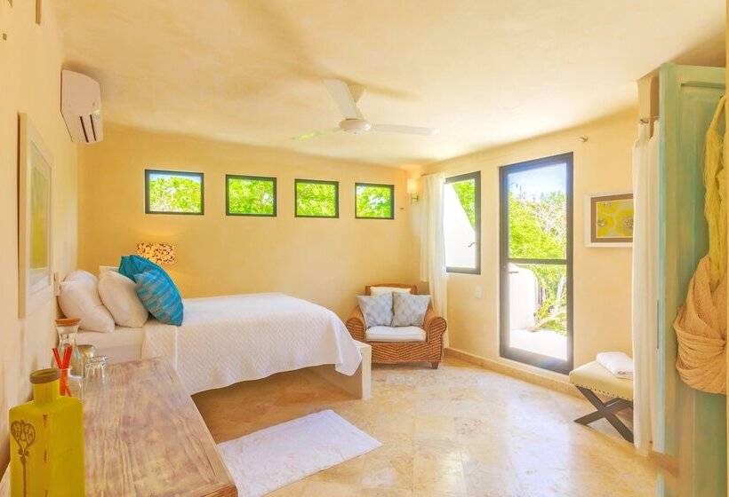 فندق Villa Encantada By Coco B Isla